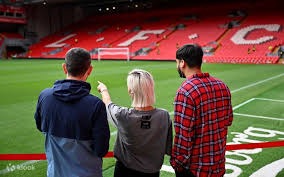 2017 重磅加盟：大谷翔平正式宣布签约洛杉矶天使，开启大联盟“二刀流”神话时代